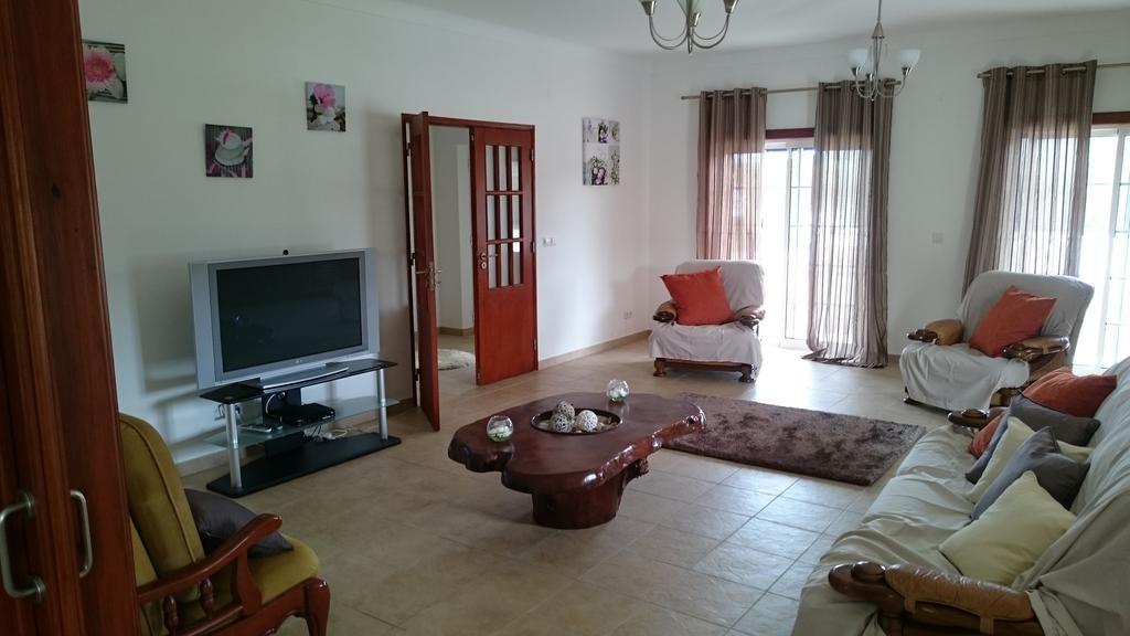 Casa Oliveiras * Alvados